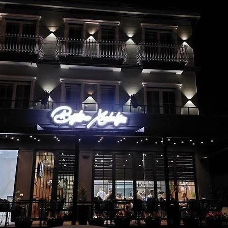 Bujtina Xhabakja Hotel Belsh ภายนอก รูปภาพ