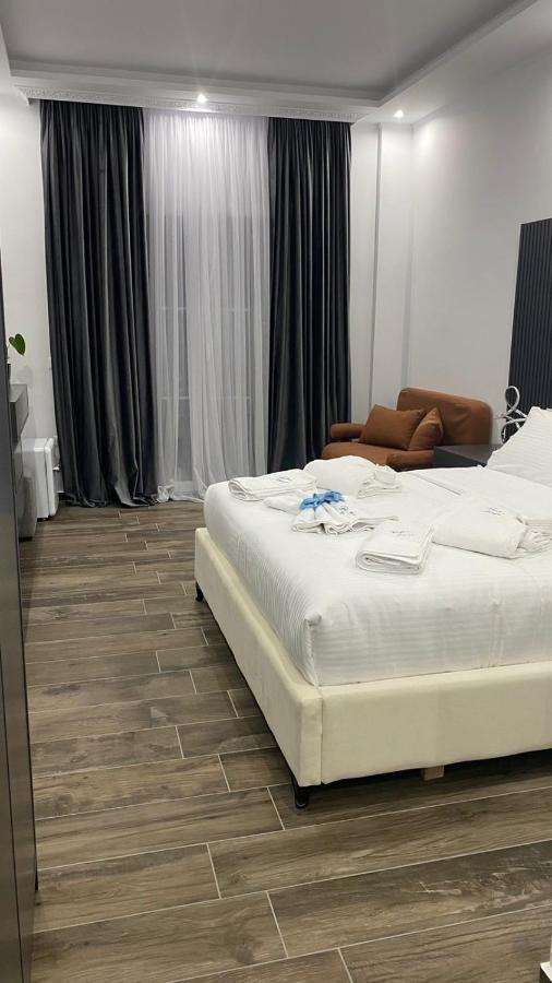Bujtina Xhabakja Hotel Belsh ภายนอก รูปภาพ