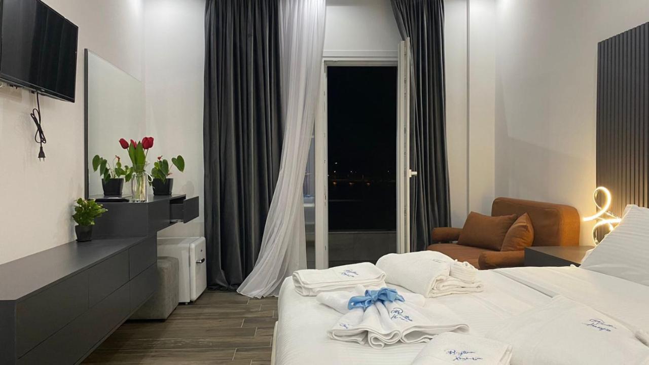 Bujtina Xhabakja Hotel Belsh ภายนอก รูปภาพ