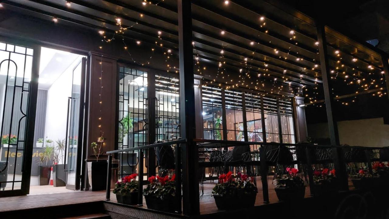 Bujtina Xhabakja Hotel Belsh ภายนอก รูปภาพ